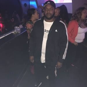 Meet your Posher, Vee